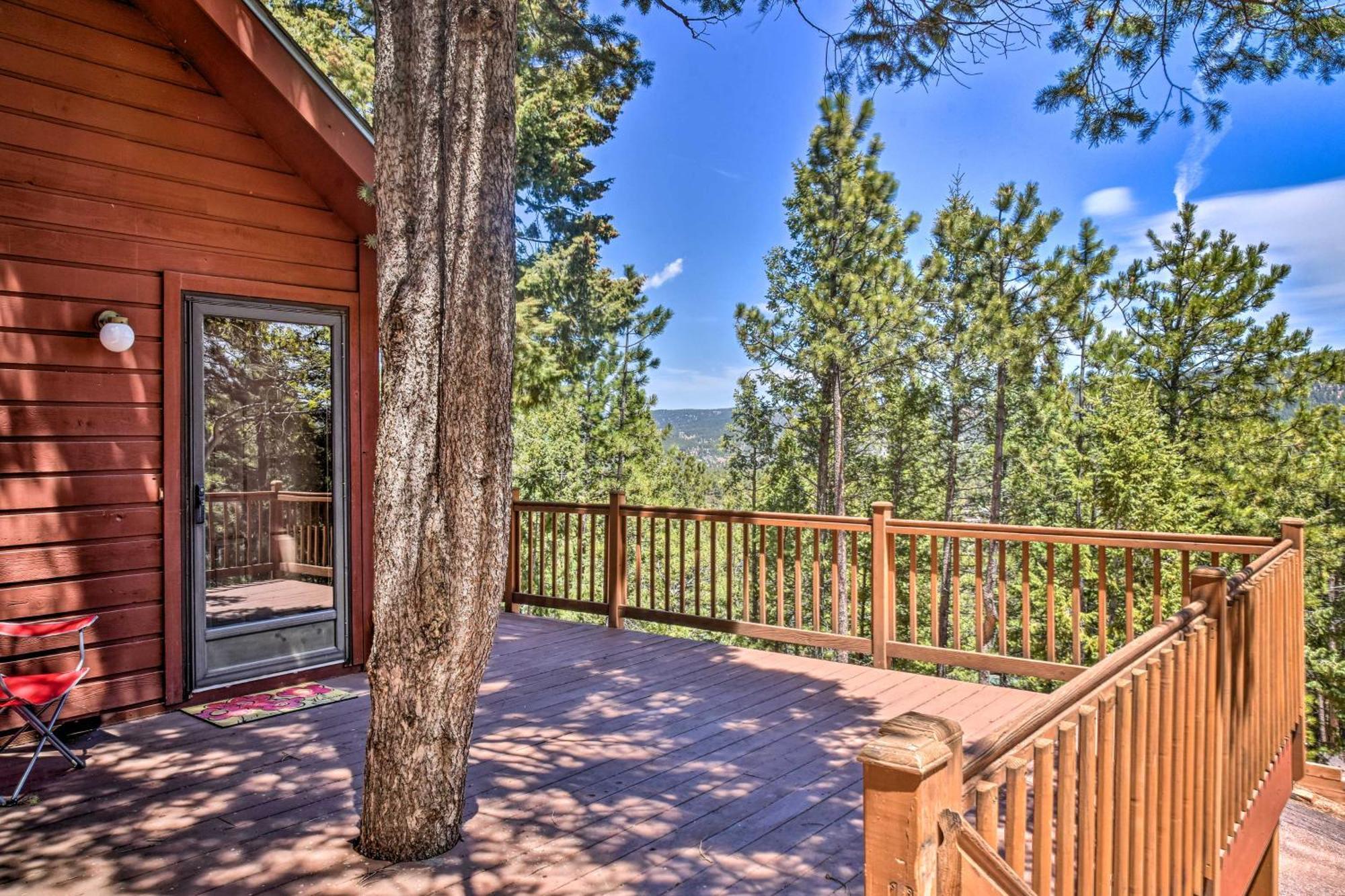 Scenic Woodland Park Hideaway With Wraparound Deck! Villa Exterior photo