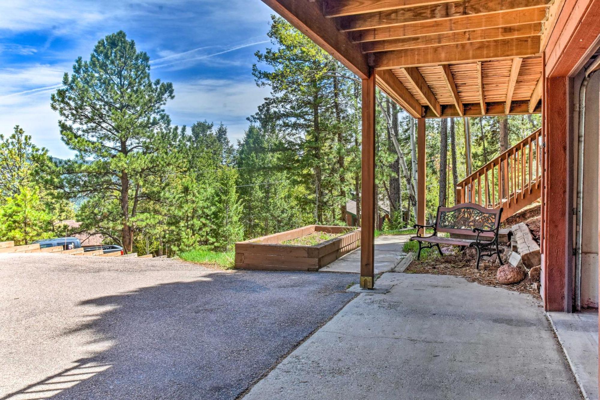 Scenic Woodland Park Hideaway With Wraparound Deck! Villa Exterior photo